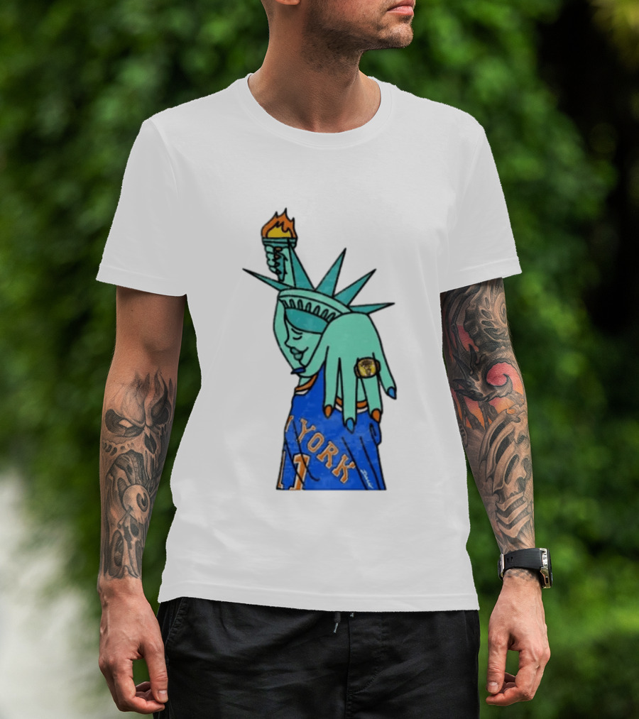 Jalen Brunson New York Knicks Liberty Statue Basketball Fan T-Shirt