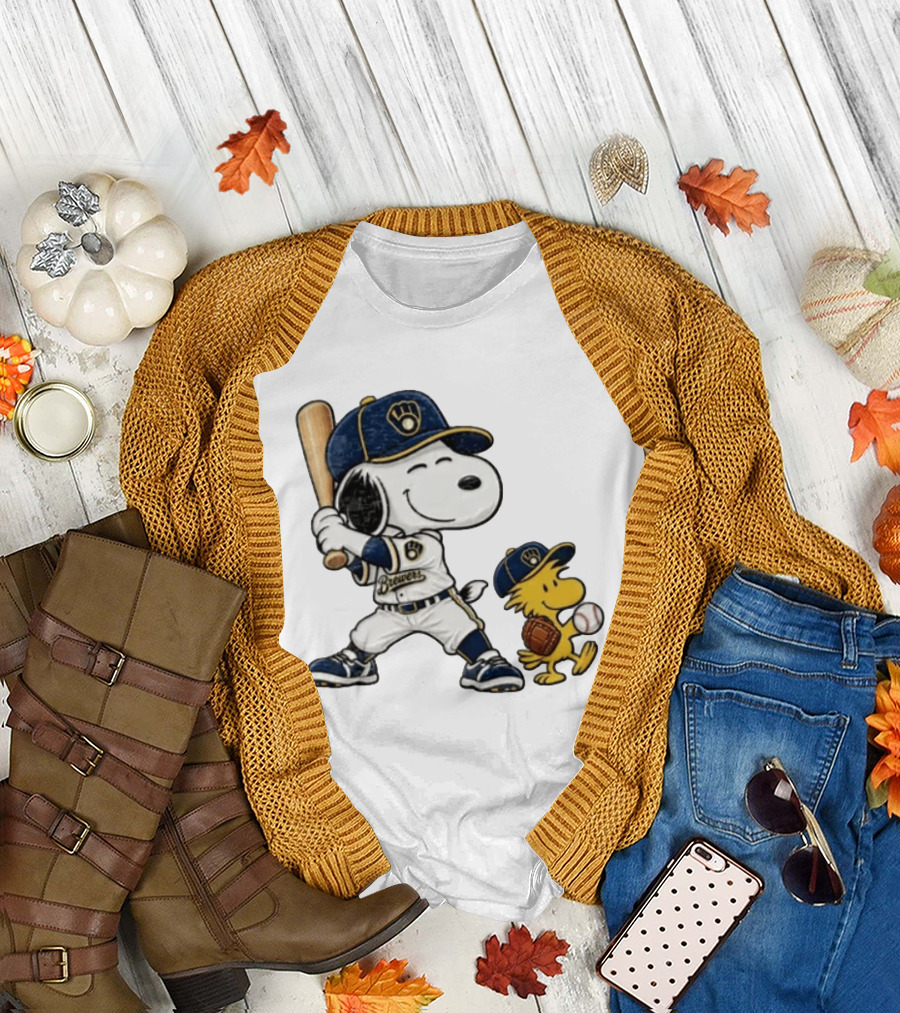 Snoopy Woodstock Milwaukee Brewers Baseball Fan Gear Classic Peanuts Characters T-Shirt