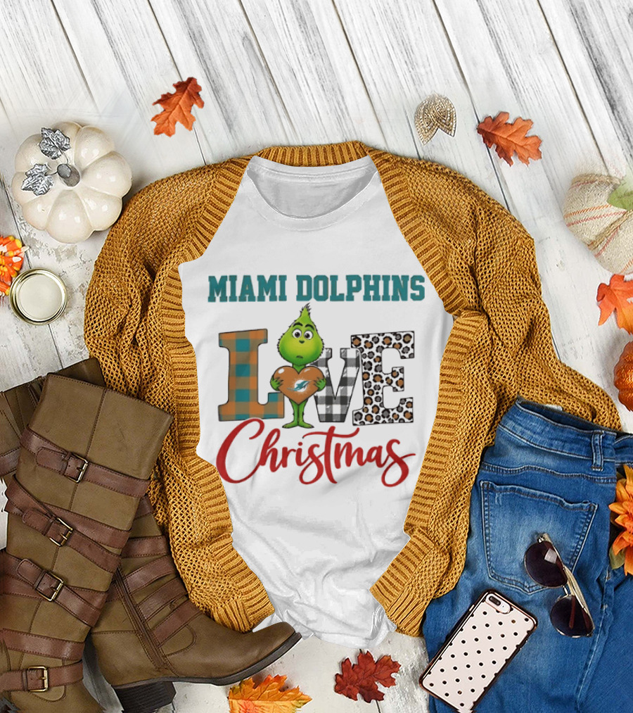 Miami Dolphins Grinch Holding Heart Love Christmas Checkered Leopard T-Shirt