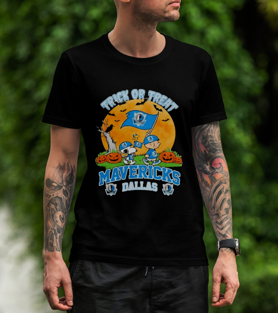 Dallas Mavericks Peanuts Trick Or Treat Halloween T-Shirt