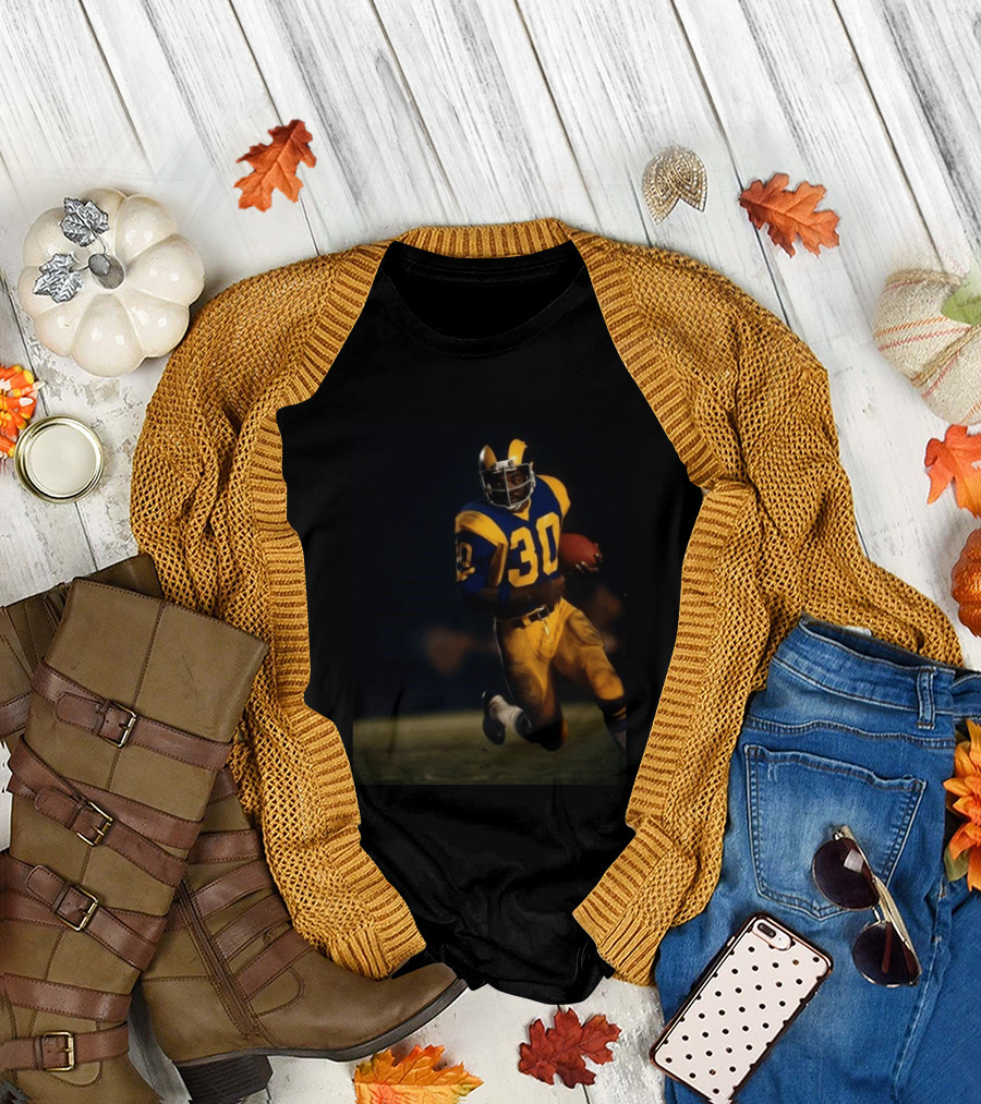 Remembering Lawrence McCutcheon 1950 2026 Los Angeles Rams Legend Number 30 T-Shirt