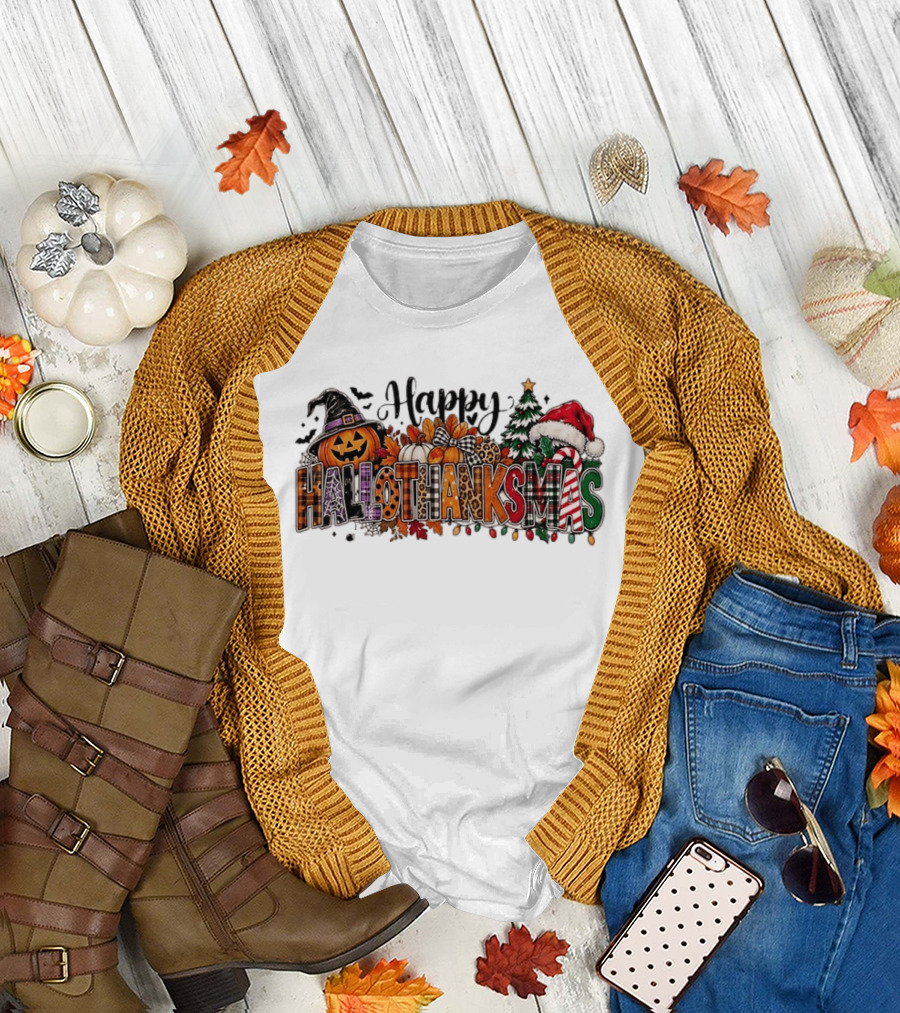 Happy Hallothanksmas Pumpkin Santa Hat Christmas Tree T-Shirt