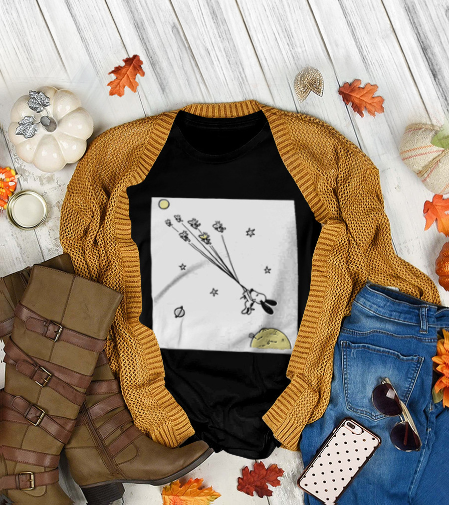 Snoopy In Space With Woodstock Balloon Birds Peanuts Cartoon T-Shirt