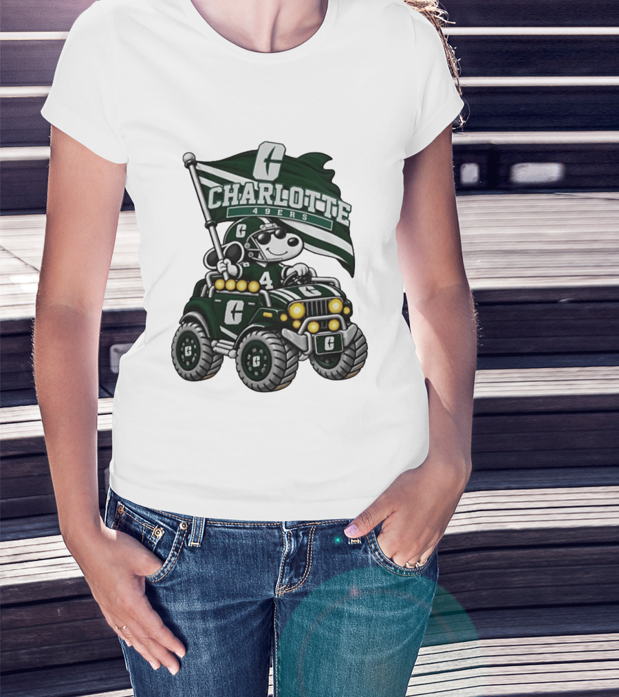 Charlotte 49ers Snoopy Driving Jeep With Flag T-Shirt