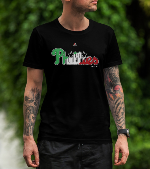 Philadelphia Phillies Majestic Phillies Green Red Black White Star T-Shirt