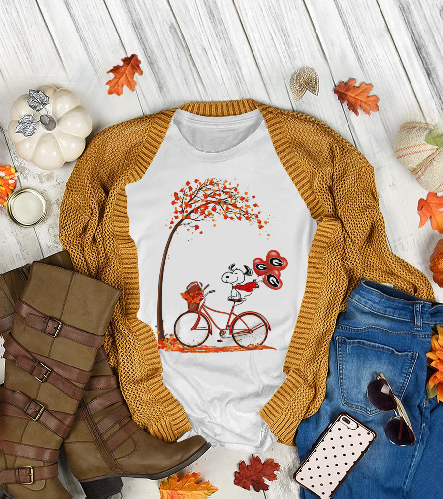 Snoopy Georgia Football Fall Bicycle Balloons T-Shirt