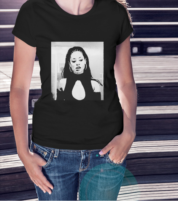 Maddy Euphoria Black And White Portrait Merch T-Shirt