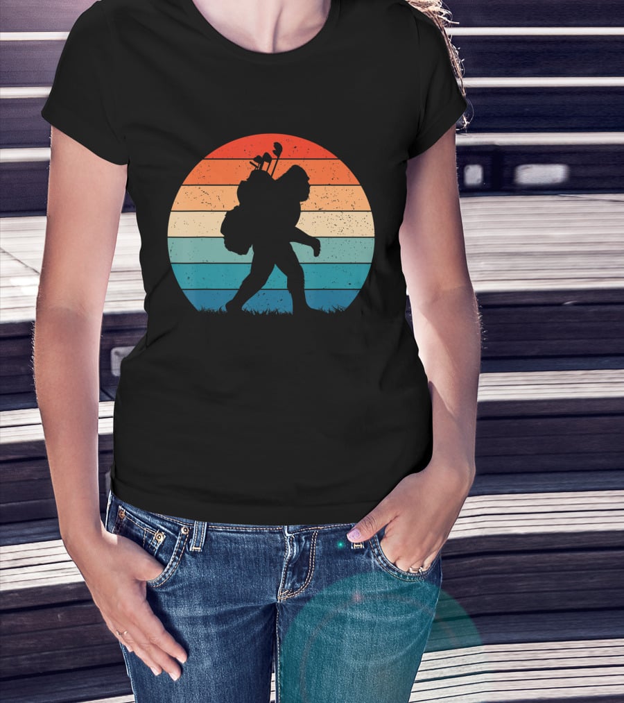 Bigfoot Sasquatch Playing Golf Retro Vintage T-Shirt