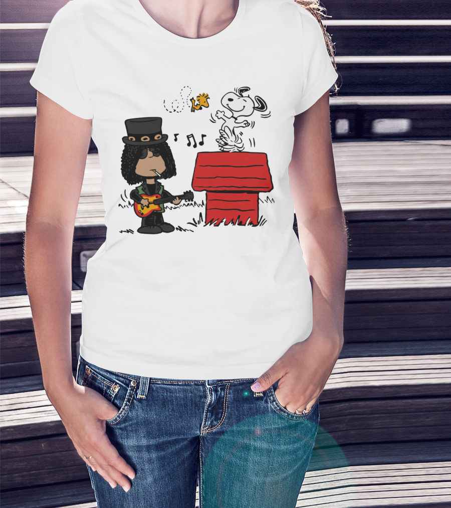Slash Style Guitarist With Snoopy And Woodstock Playing Music T-Shirt