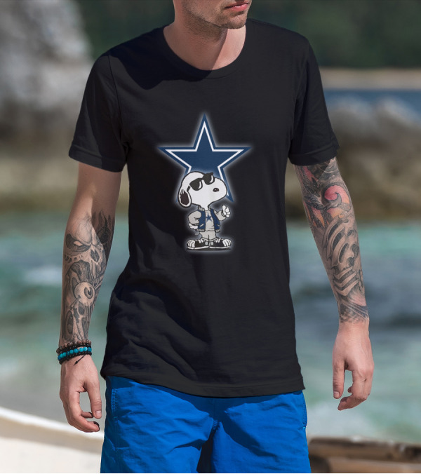 Dallas Cowboys Snoopy Star Logo Iconic Football Team T-Shirt