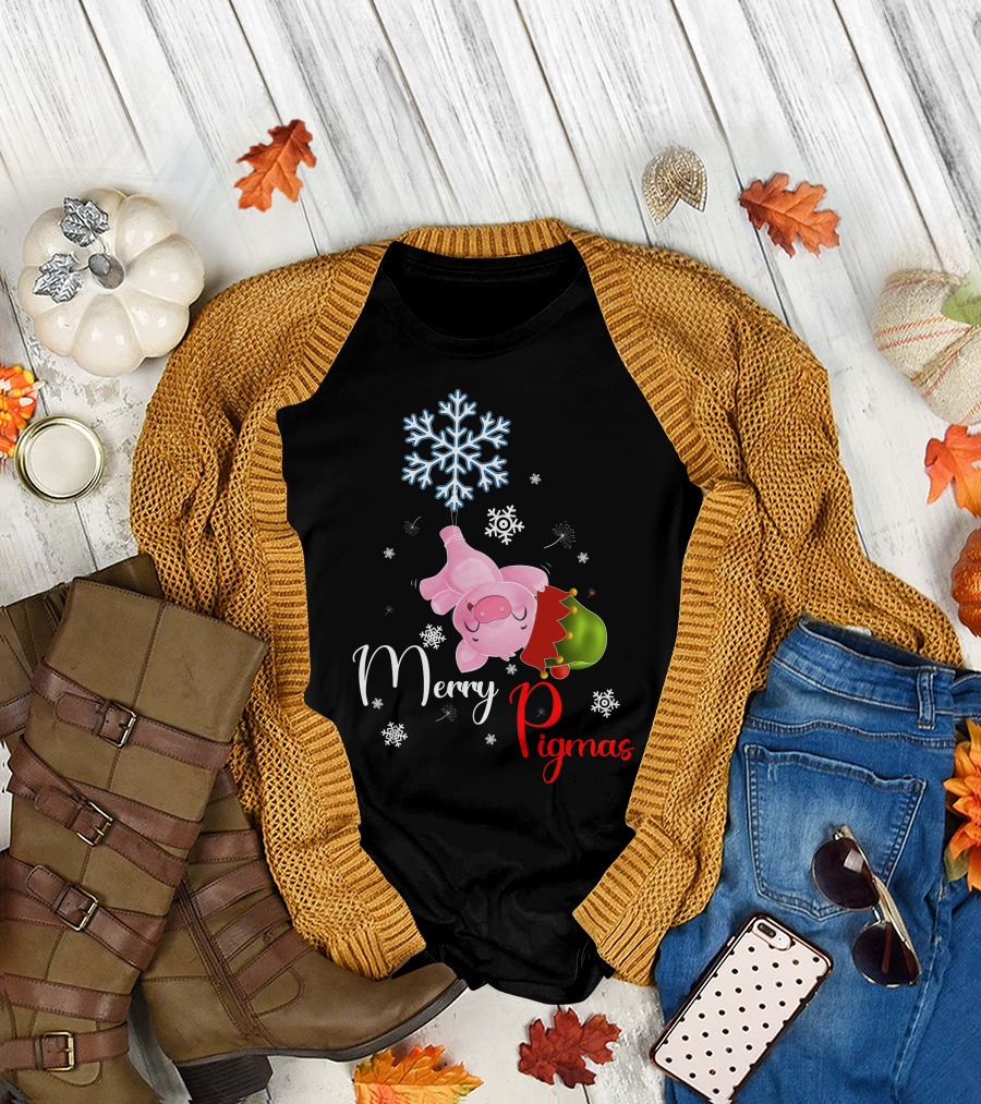 Merry Pigmas Pig Hanging from Snowflake with Santa Hat and Snowflakes T-Shirt