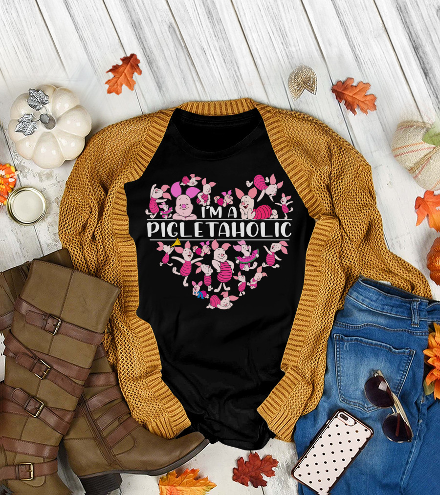 I'm A Pigletaholic Heart Poses Collection T-Shirt