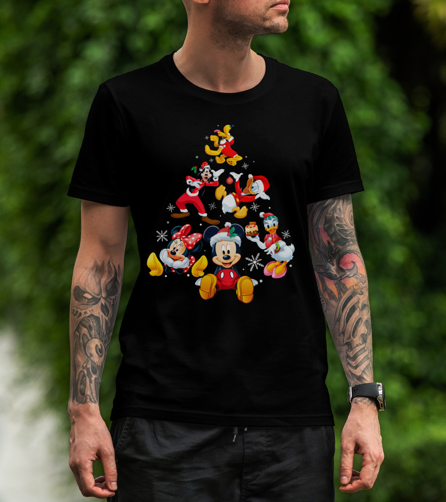 Mickey Minnie Donald Goofy Pluto Daisy Christmas Tree Noel T-Shirt