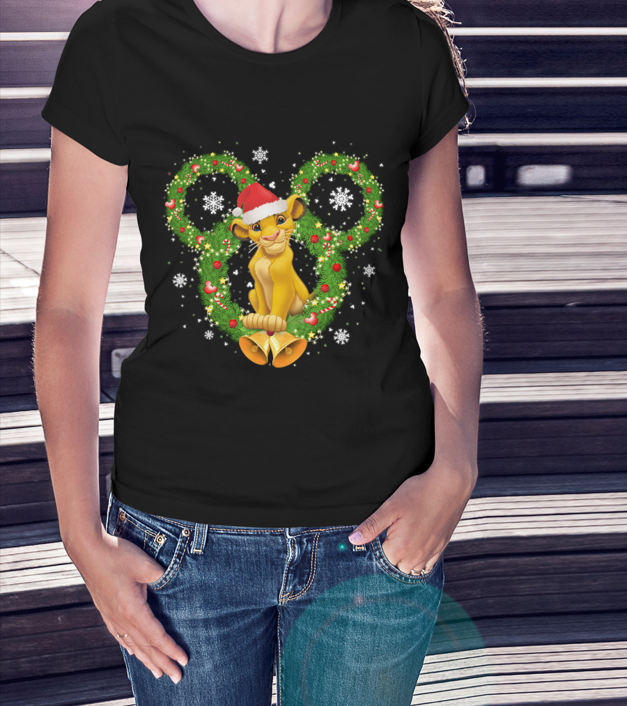 Simba Christmas Wreath With Santa Hat And Snowflakes T-Shirt