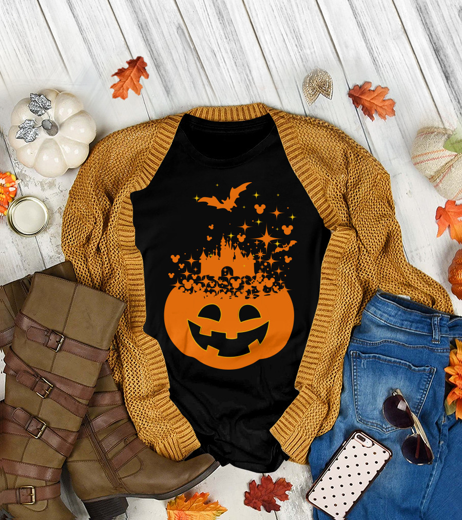 Halloween 74 Magic Pumpkin Castle And Mickey Bat Nightfall T-Shirt