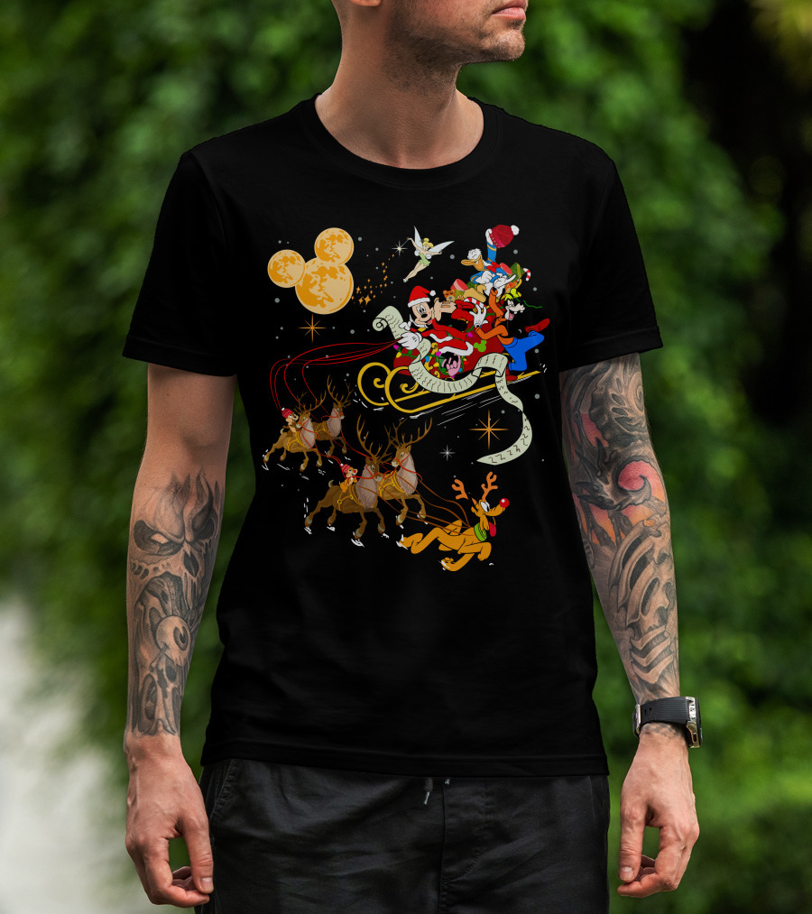 Mickey And Friends Christmas Sleigh Ride With Santa And Reindeer T-Shirt