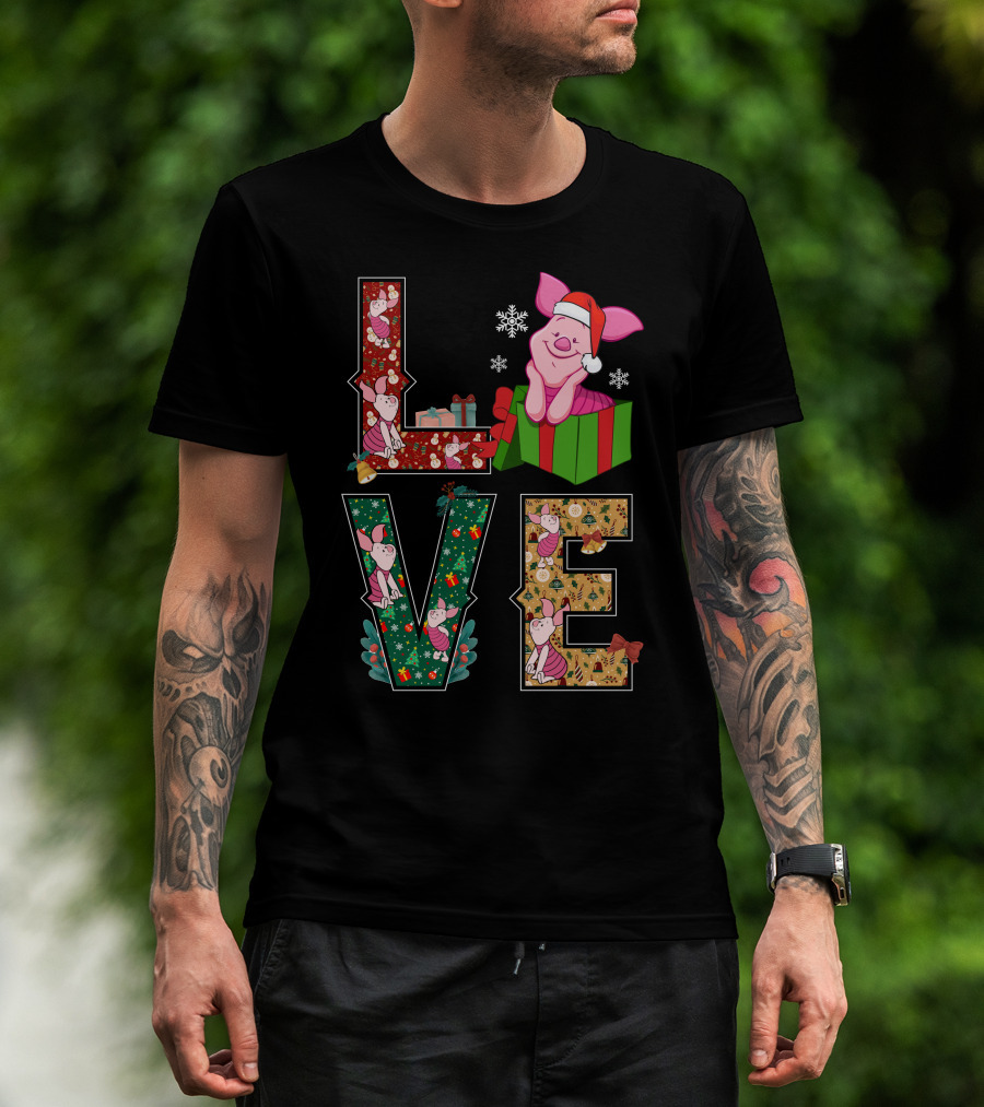 Piglet Christmas Love Santa Hat Gift Box Snowflakes T-Shirt