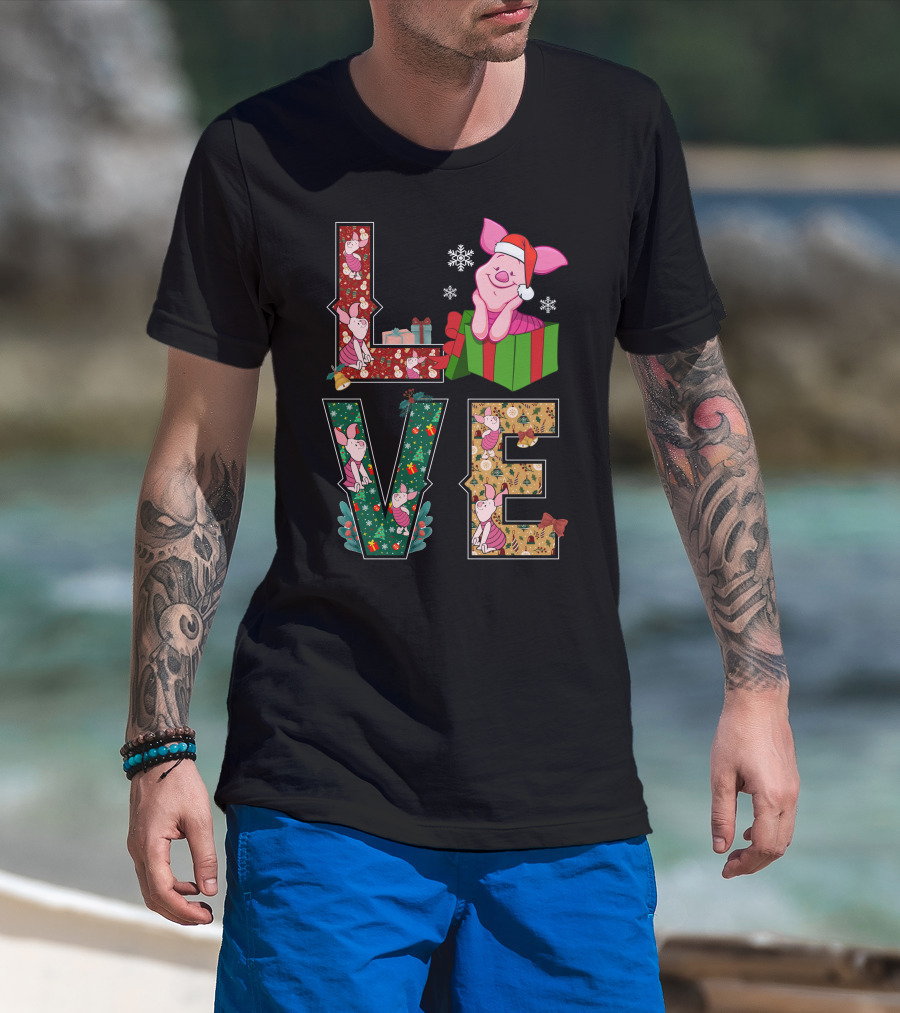 Piglet Christmas Love Santa Hat Gift Box Snowflakes T-Shirt
