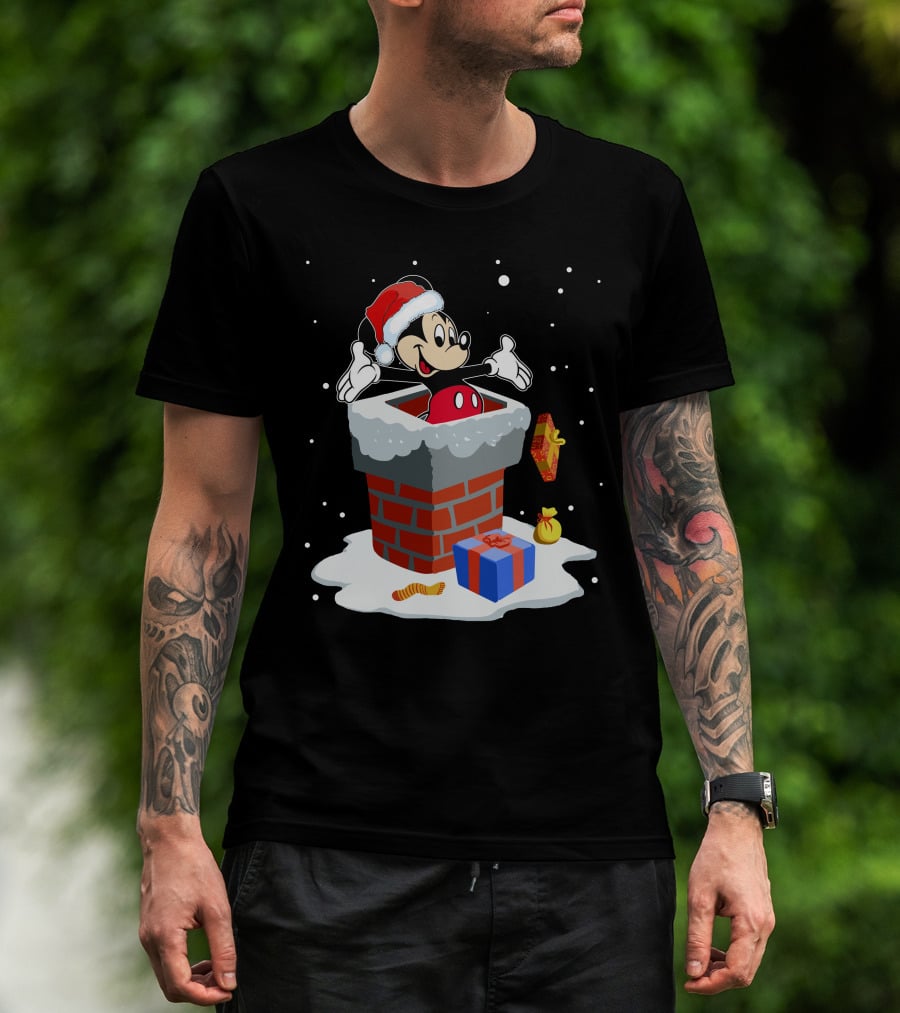 Mickey In Santa Hat Exiting Chimney With Gifts And Snow T-Shirt