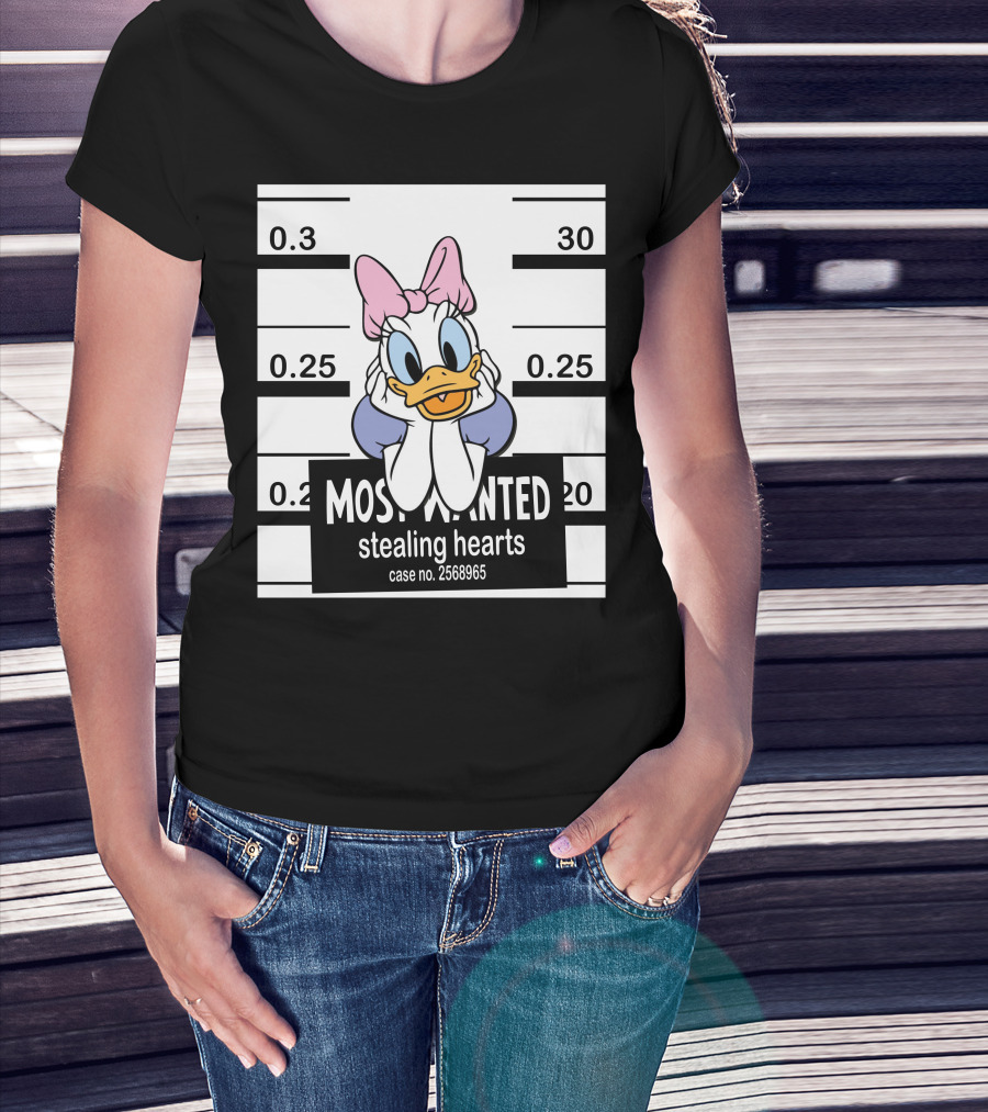 Daisy Most Wanted Stealing Hearts Case No. 2568965 T-Shirt