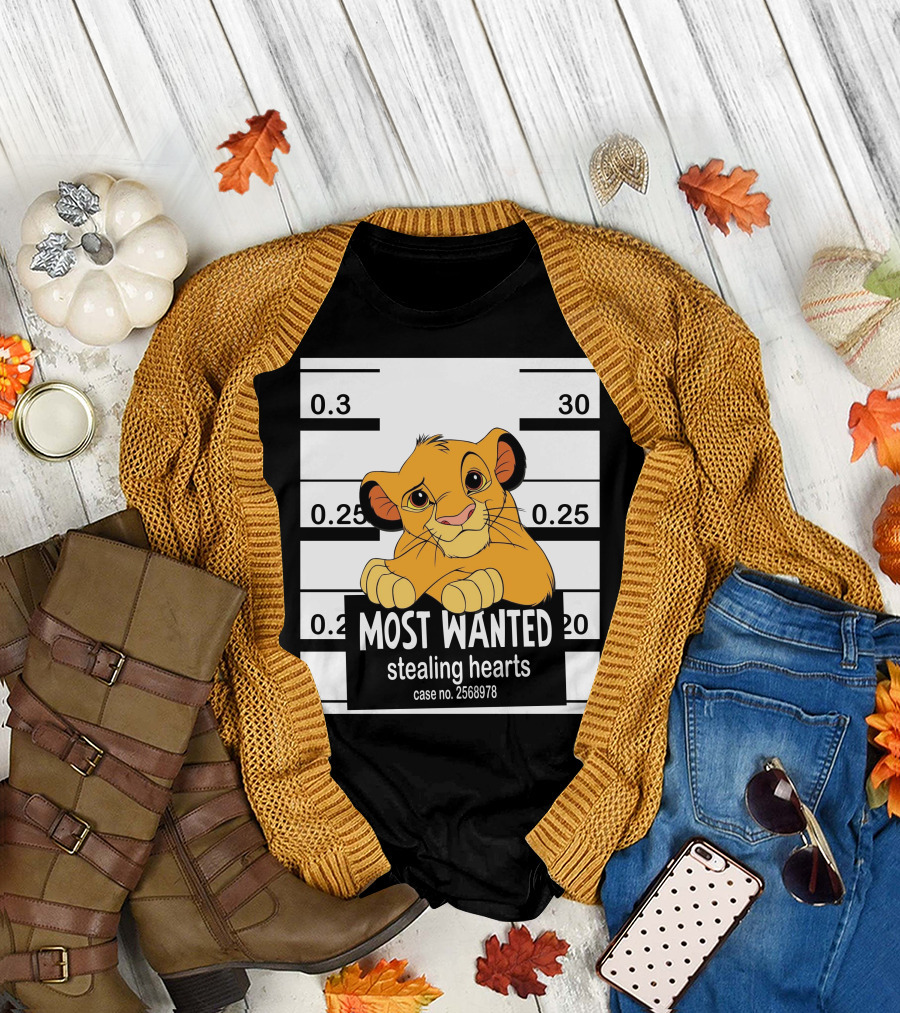 Most Wanted Simba Stealing Hearts Case No. 2568978 T-Shirt