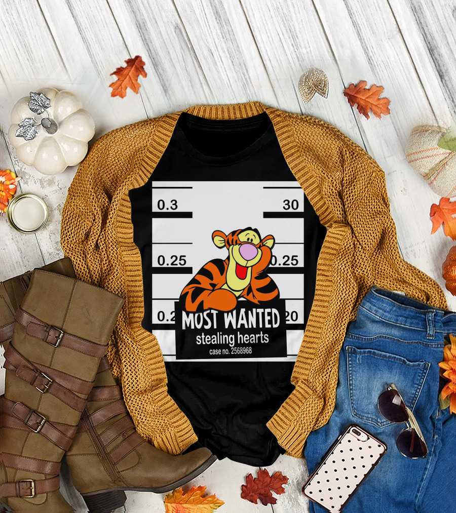 Most Wanted Tigger Stealing Hearts Case No. 2568968 T-Shirt