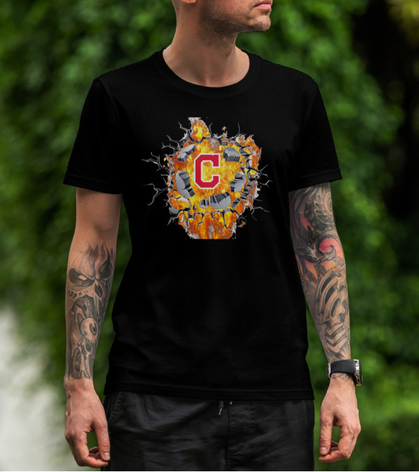Cleveland Indians Flaming Cracked C T-Shirt