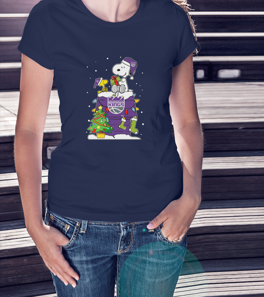 Snoopy Woodstock Sacramento Kings Christmas Tree Holiday Celebration T-Shirt