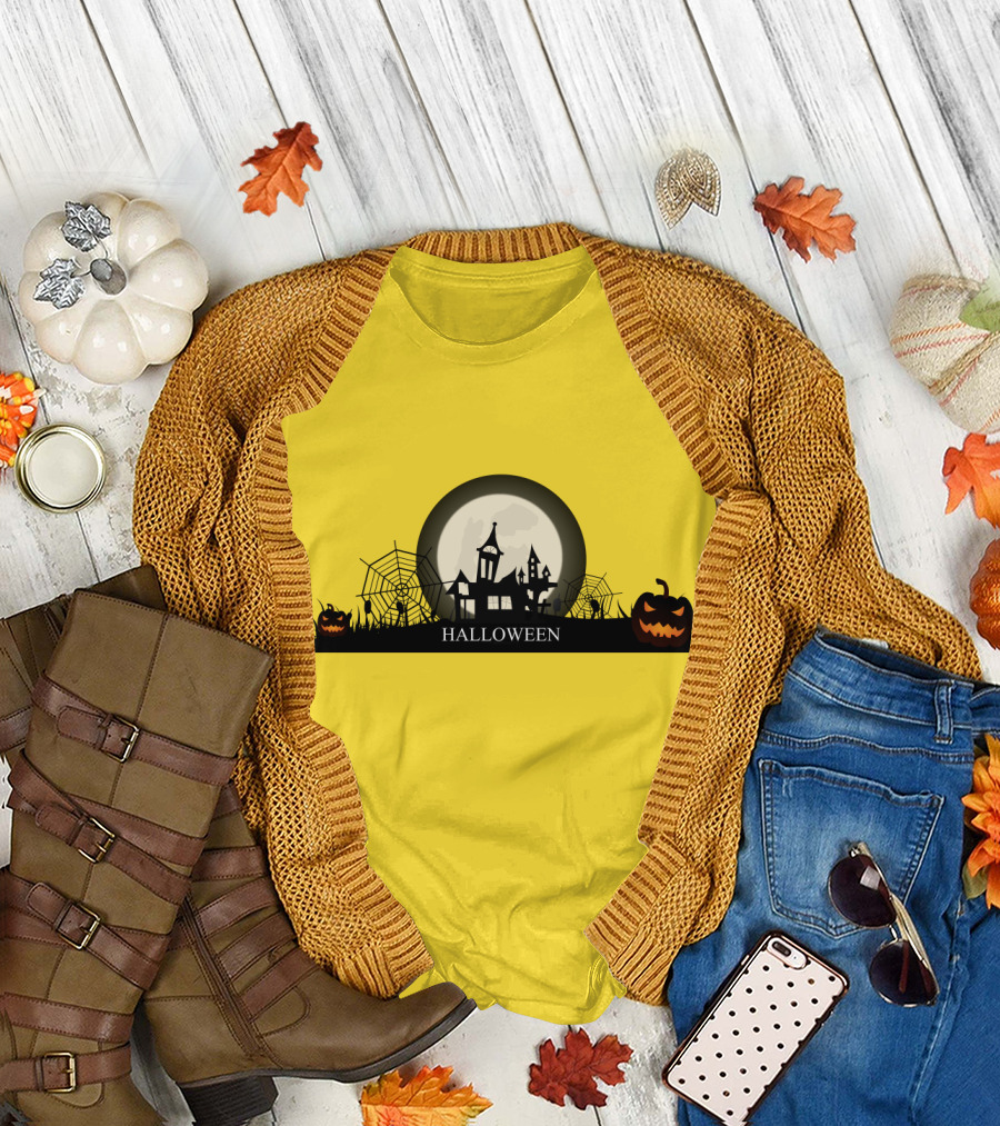 Haunted House and Jack-o'-Lantern Silhouette with Full Moon Halloween Scene T-Shirt