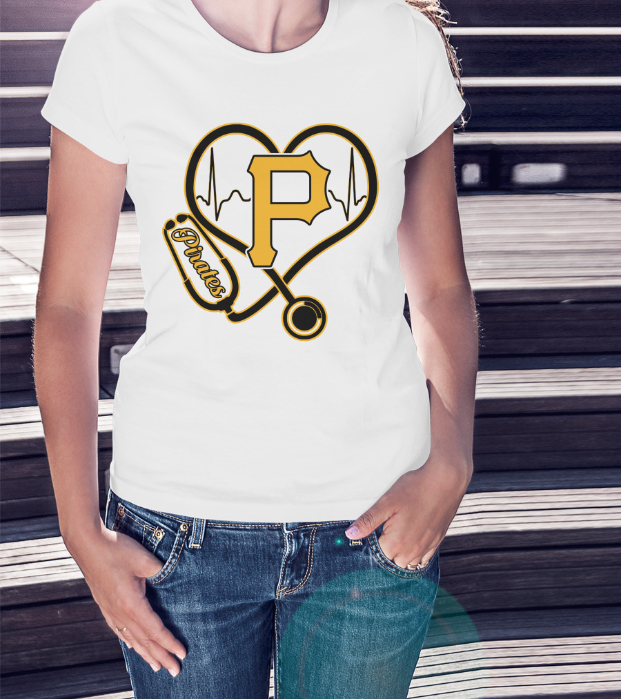 Nurse Heartbeat Stethoscope Pittsburgh Pirates Fan Love T-Shirt