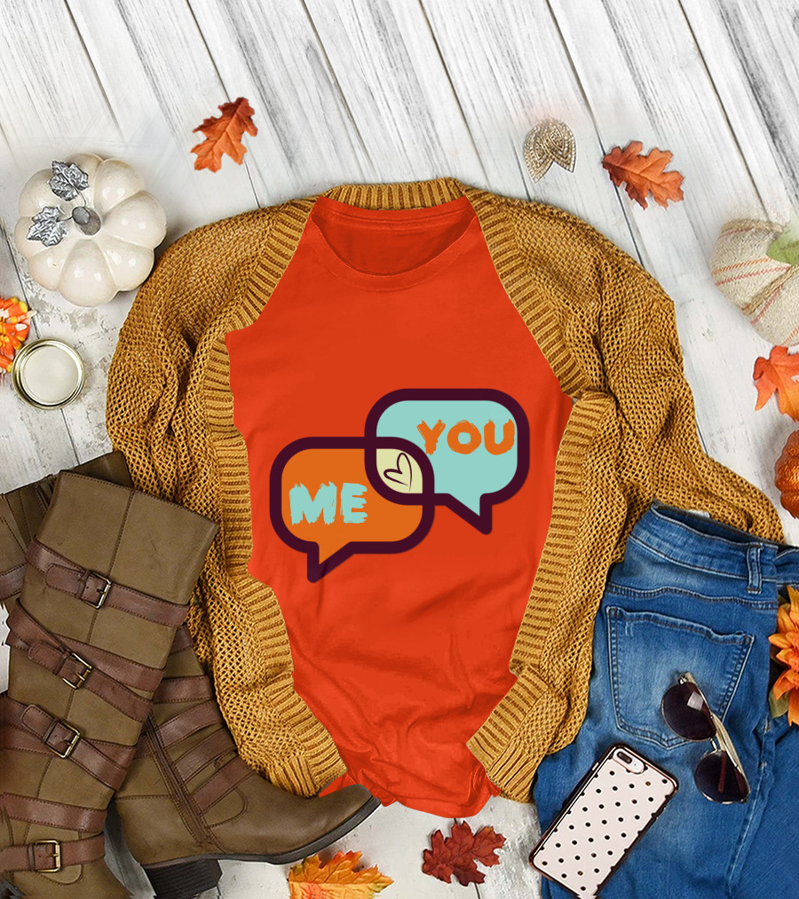 ME LOVE YOU Conversation Heart Speech Bubbles T-Shirt