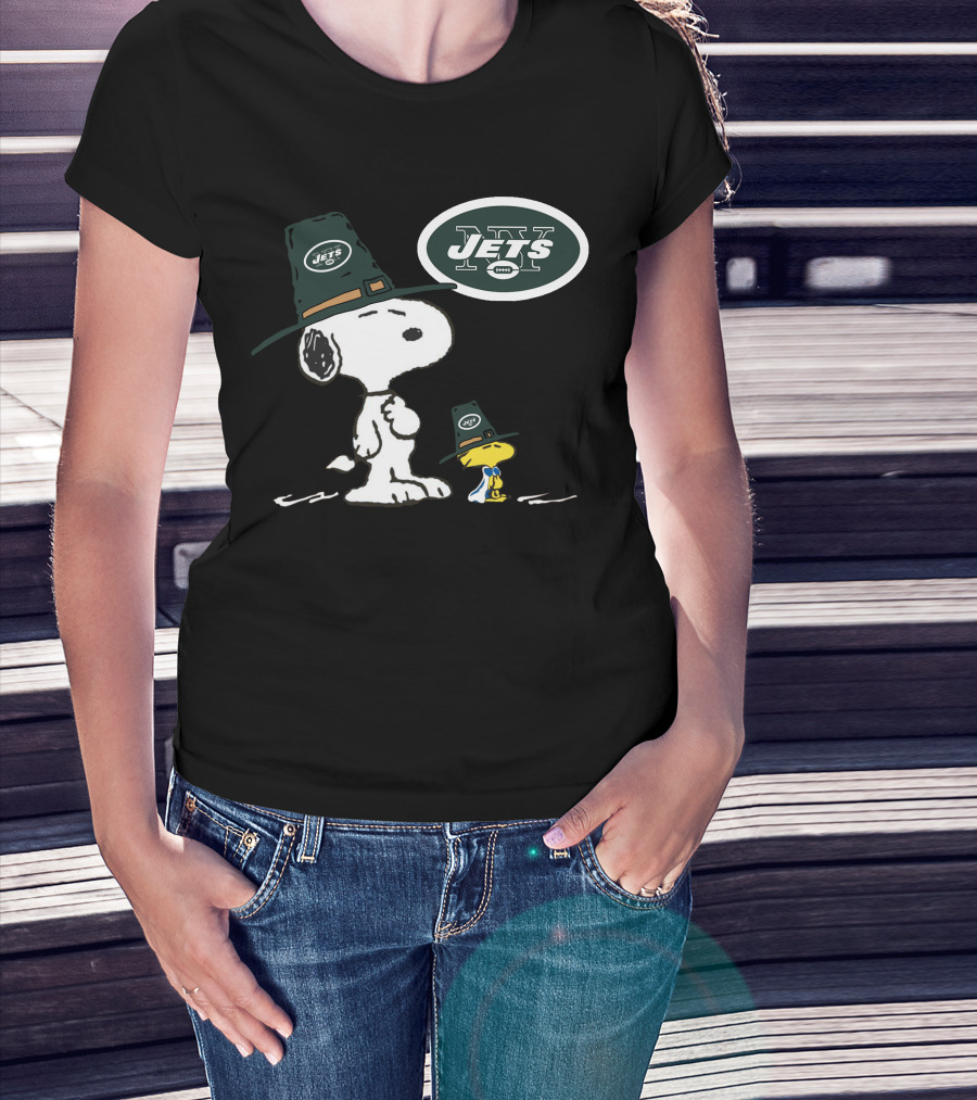 New York Jets Snoopy And Woodstock With Pilgrim Hats T-Shirt