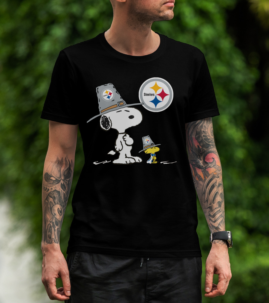 Steelers Snoopy Woodstock Thanksgiving Football T-Shirt