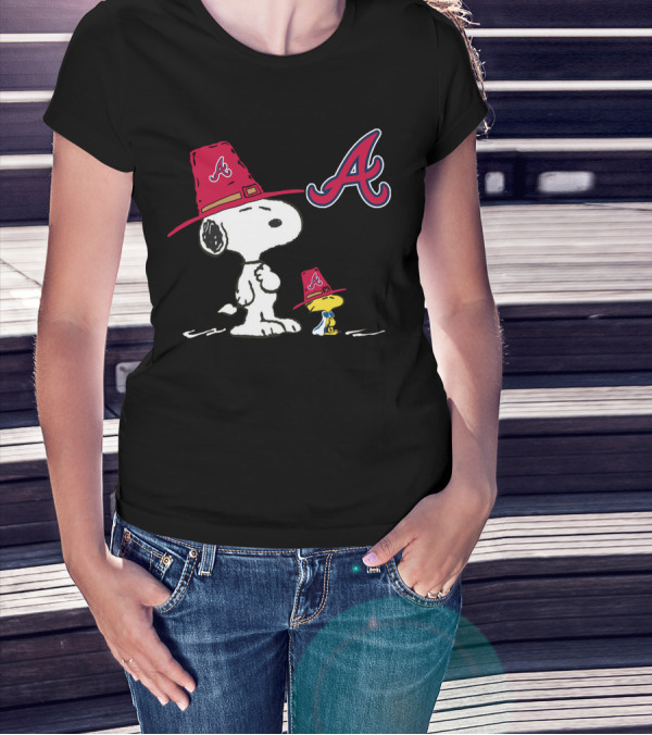 Snoopy And Woodstock Atlanta Braves Hat T-Shirt