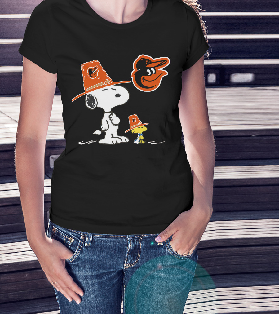 Snoopy Woodstock Orioles Thanksgiving Pilgrim Hats T-Shirt