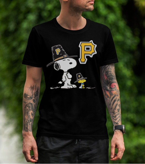 Snoopy Pittsburgh Pirates Thanksgiving Hat Peanuts T-Shirt
