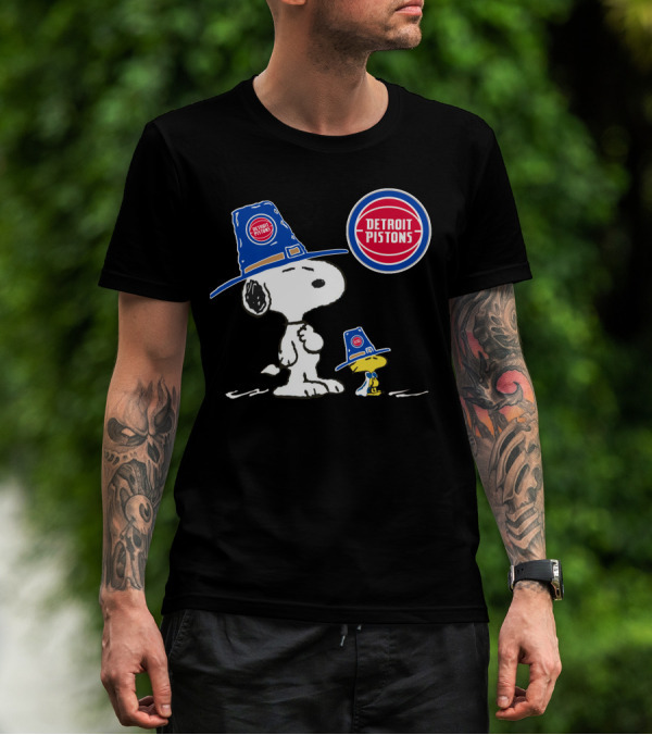 Detroit Pistons Snoopy And Woodstock With Basketball T-Shirt