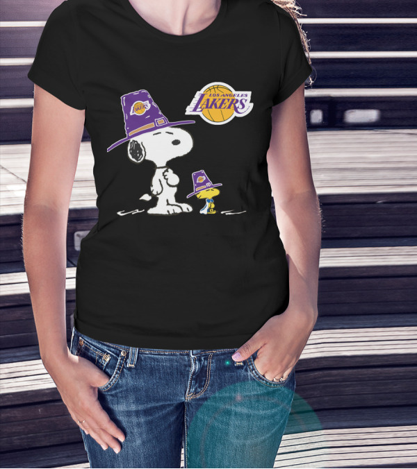 Los Angeles Lakers Snoopy Peanuts Basketball T-Shirt