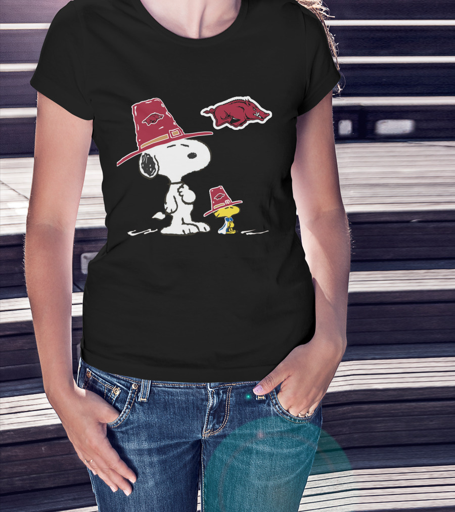 Snoopy And Woodstock Arkansas Razorbacks Hat With Hog T-Shirt