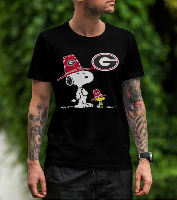 Georgia Bulldogs Snoopy Woodstocks Red Hats T-Shirt