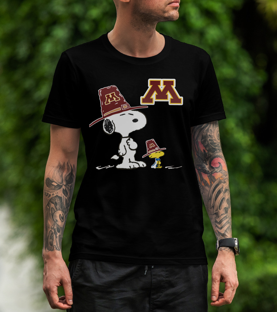 Minnesota Golden Gophers Snoopy Woodstock Team Spirit T-Shirt