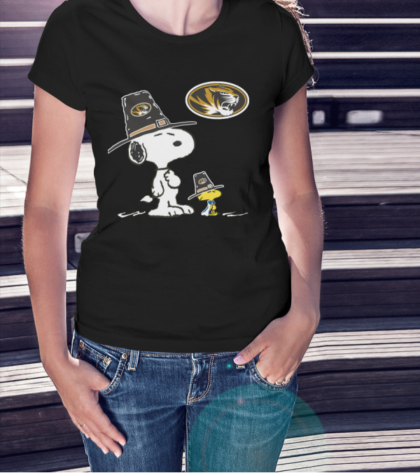 Missouri Tigers Snoopy And Woodstock Pilgrim Hats T-Shirt