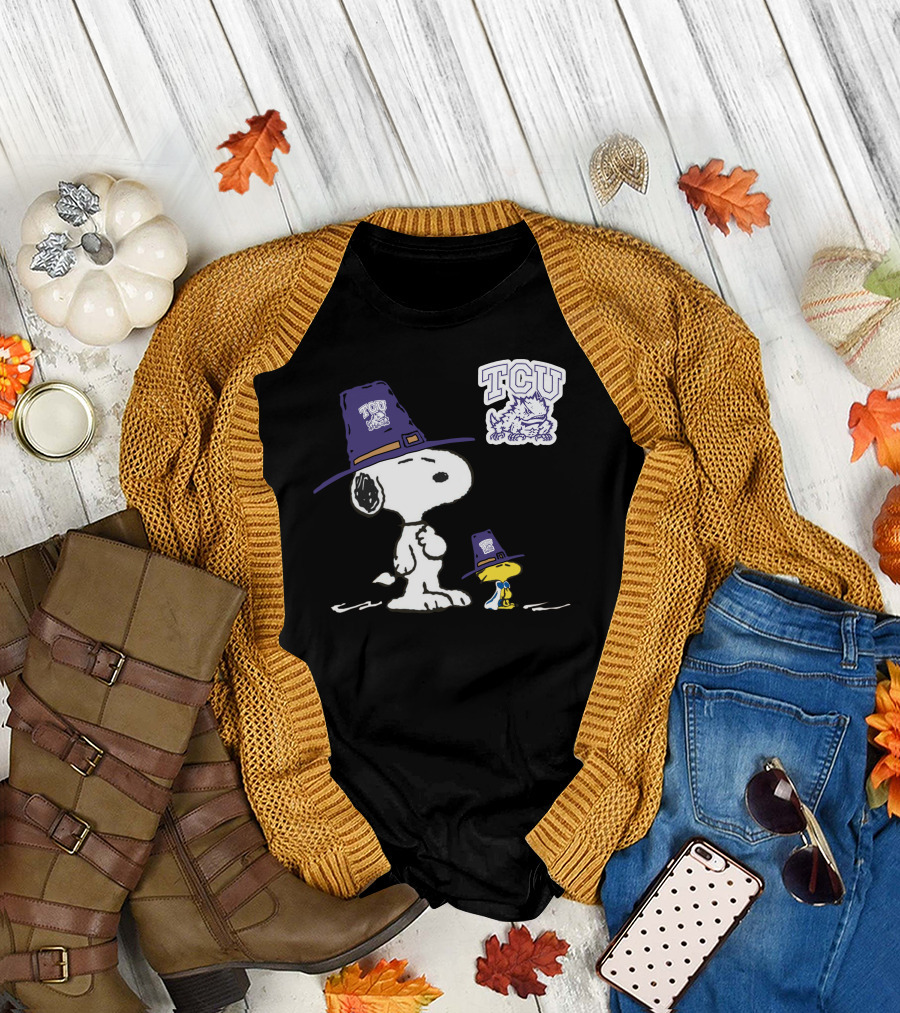 TCU Horned Frogs Snoopy Woodstock Pilgrim Hat T-Shirt