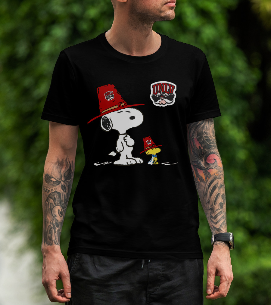 Snoopy Woodstock Unlv Rebels Logo Cowboy Hats Iconic Peanuts T-Shirt