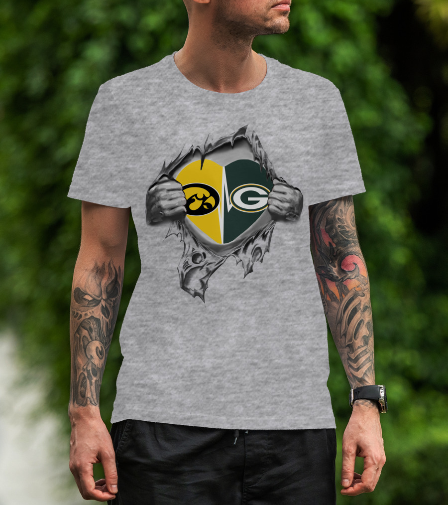 Iowa Hawkeyes Packers Rivalry Heart T-Shirt
