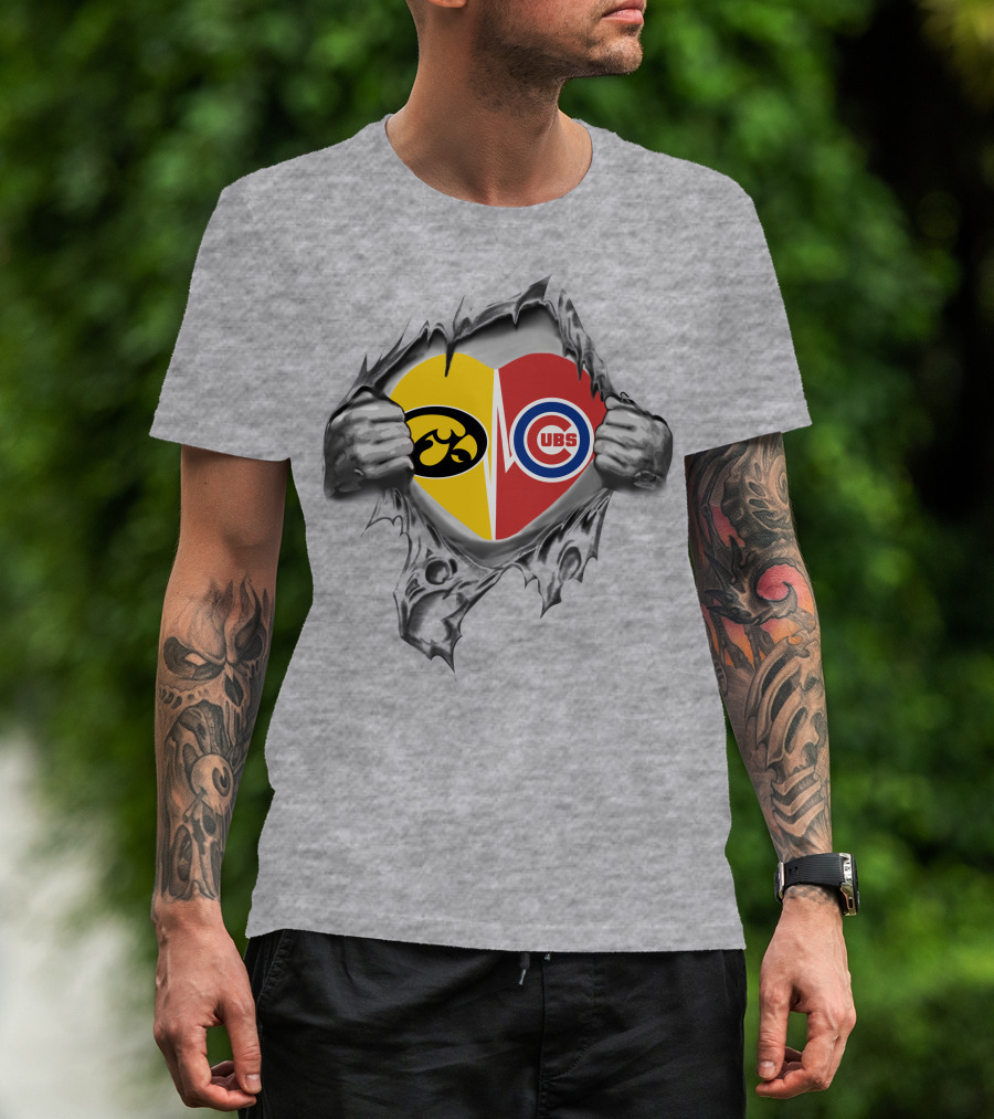 Iowa Hawkeyes Chicago Cubs Heart T-Shirt