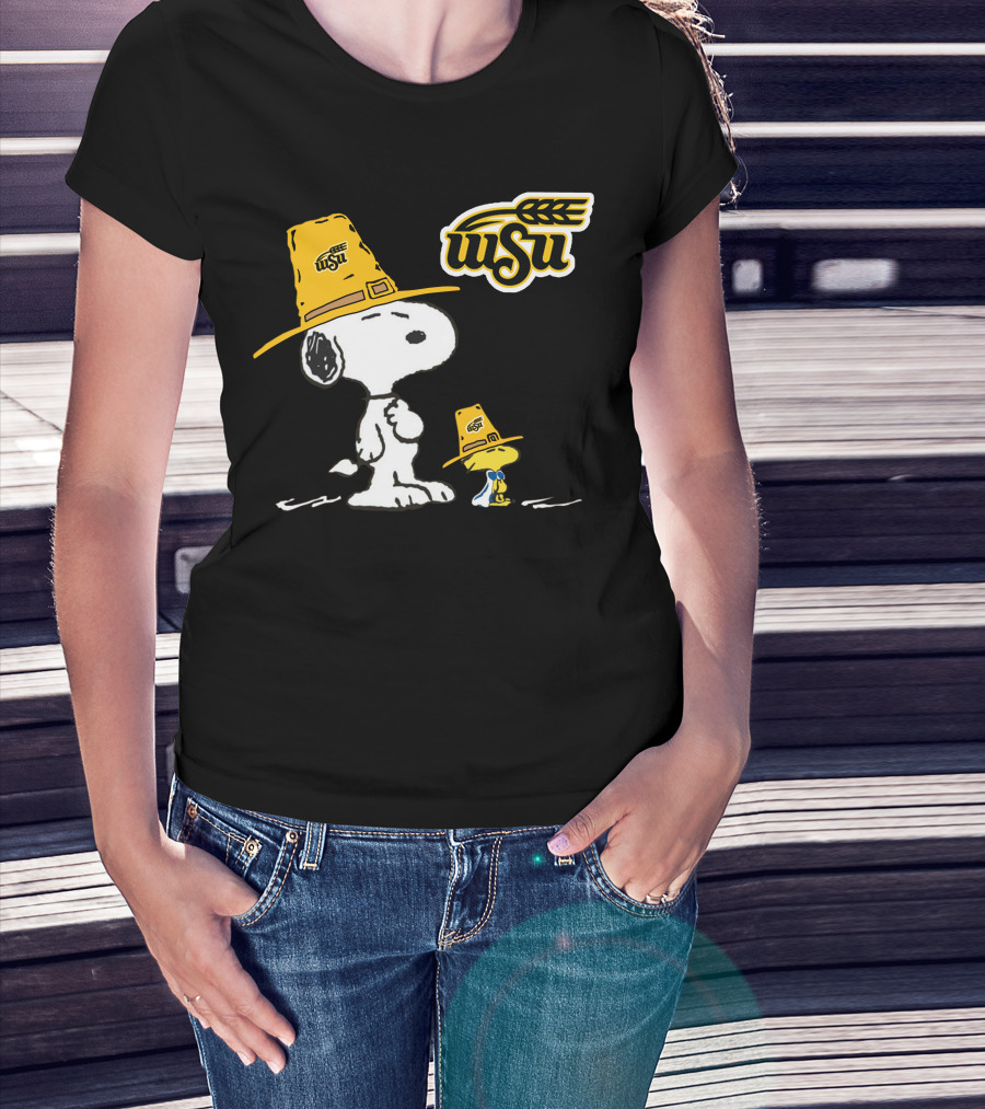 Wichita State WSU Snoopy Woodstock Pilgrim Hat T-Shirt