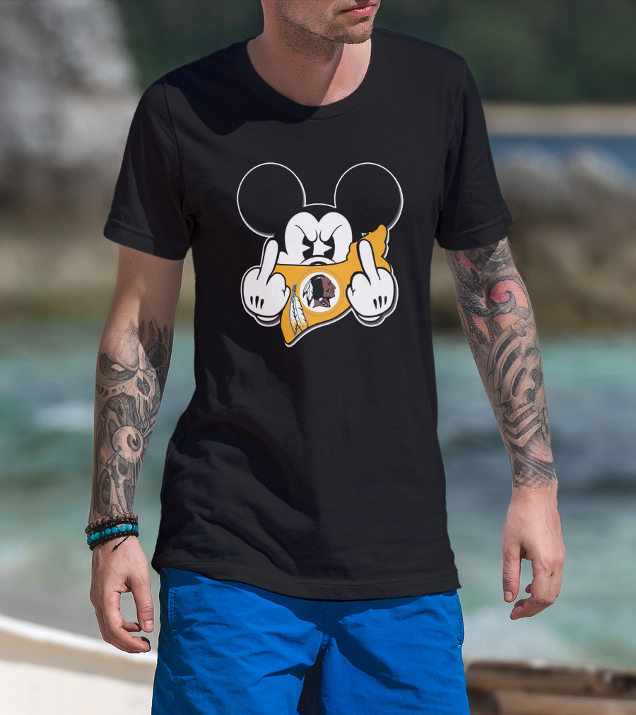 Mickey Mouse Washington Redskins Middle Finger Gesture T-Shirt
