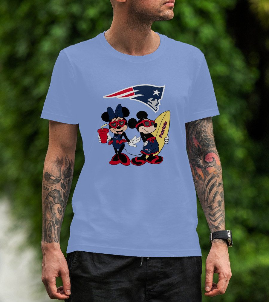 Patriots Mickey And Minnie Vacation With Surfboard And Drink T-Shirt
