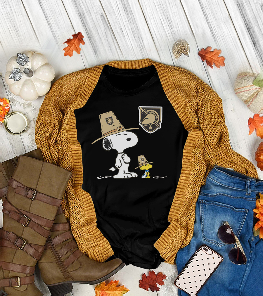 Snoopy and Woodstock with Army Black Knights Logo in Pilgrim Hats T-Shirt